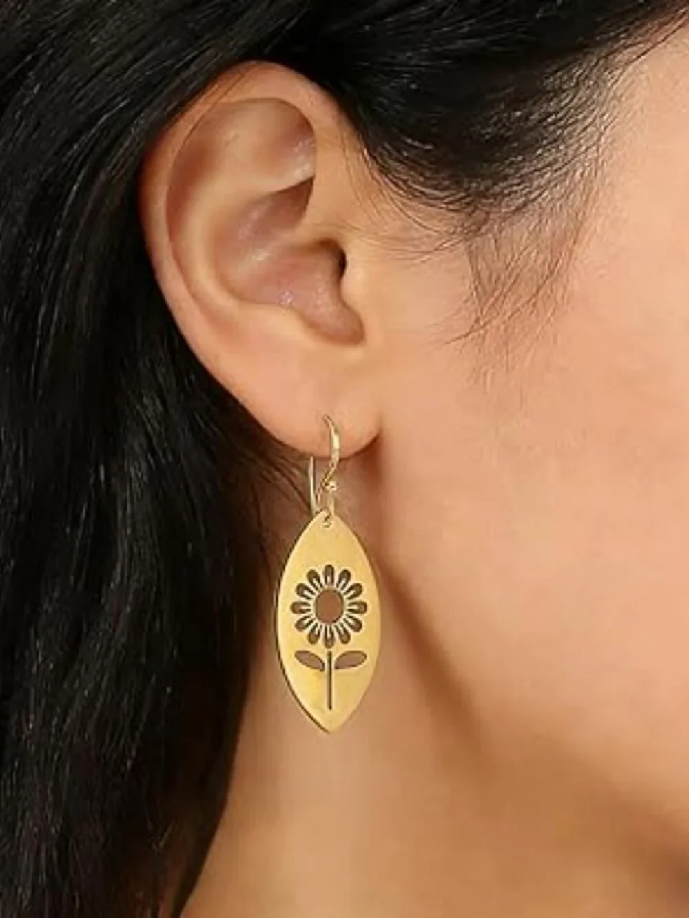 Summer‎ Sunflower Gold Tone Earrings Lightweight Dangle Boho Retro